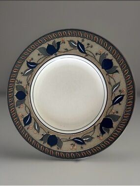 Mikasa Intaglio Arabella Floral Appetizer Plates 7” ~Set Of 4